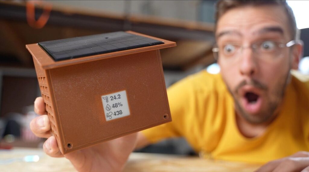 Celebrating Earth Day with a solar-powered E Ink weather station