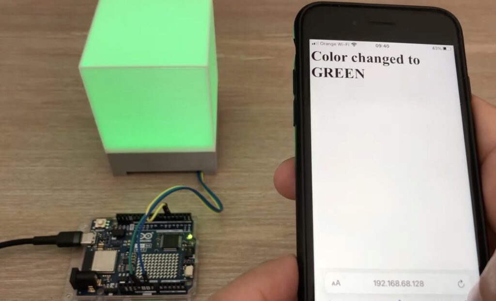 Harness the power and connectivity of your Arduino UNO R4 WiFi with this IoT lamp